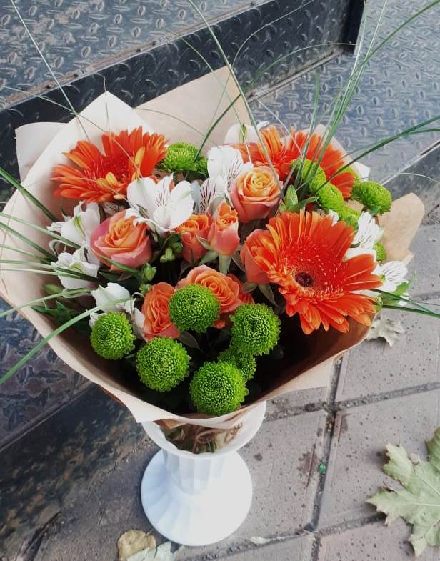 Букет цветов из: Герберы, Хризантемы, Альстромерии и Розы в Высоковске