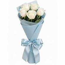 Букет 5 Белых роз Проуд в Высоковске