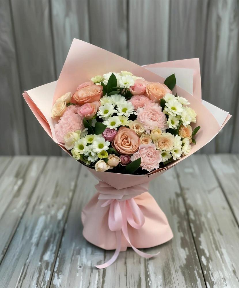 Букет цветов из: Гвоздики, Розы и Хризантемы в Высоковске