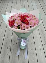 Букет цветов из:  Альстромерии в Высоковске