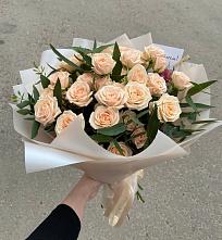Букет Кремовые розы Латте в Высоковске