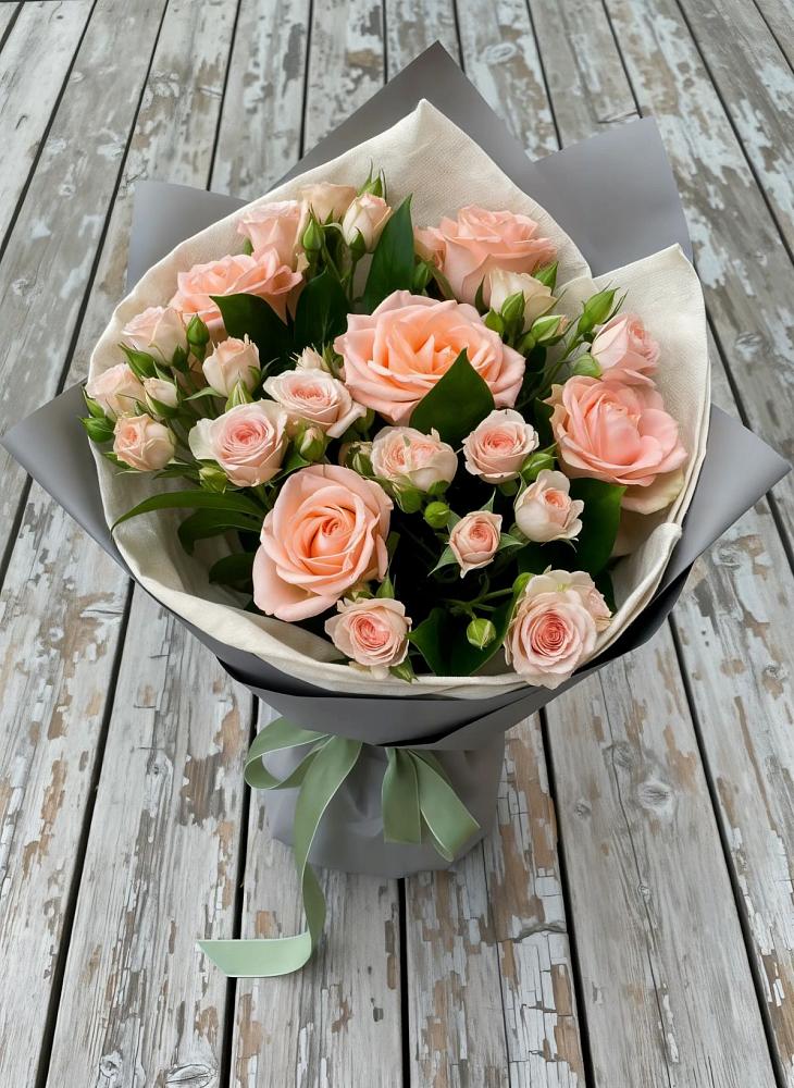 Букет цветов из: Розы в Высоковске