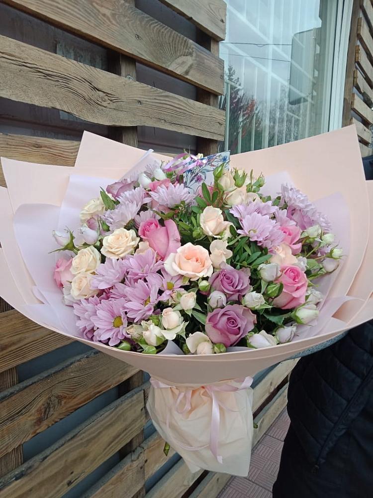 Букет цветов из: Розы и Хризантемы в Высоковске