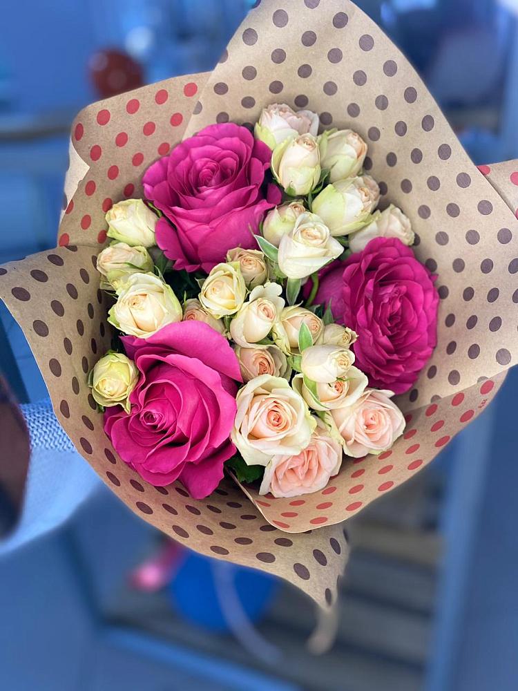 Букет цветов из: Розы в Высоковске