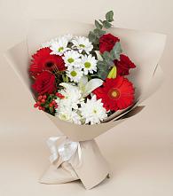 Букет цветов из:  Розы, Хризантемы, Герберы и Лилии в Высоковске