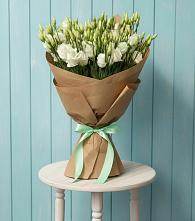 Букет цветов из:  Лизиантусы в Высоковске