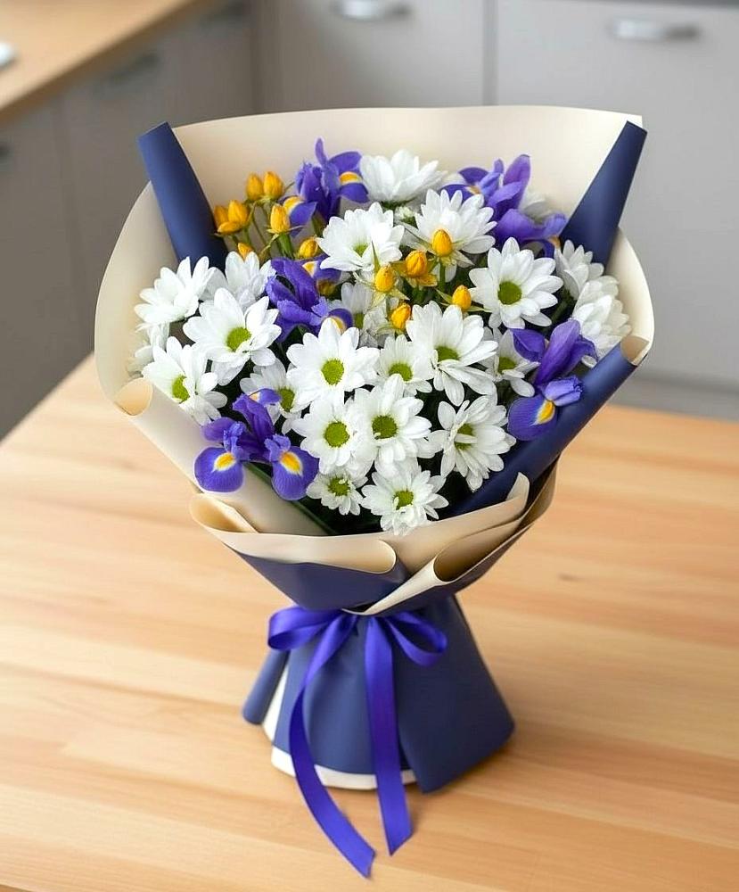 Букет цветов из: Розы, Ирисы и Хризантемы в Высоковске