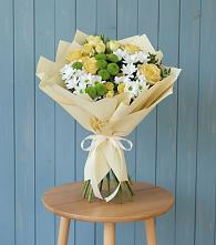 Букет цветов из:  Хризантемы и Розы в Высоковске