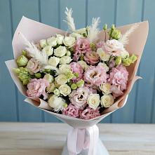 Букет цветов из:  Альстромерии и Розы в Высоковске